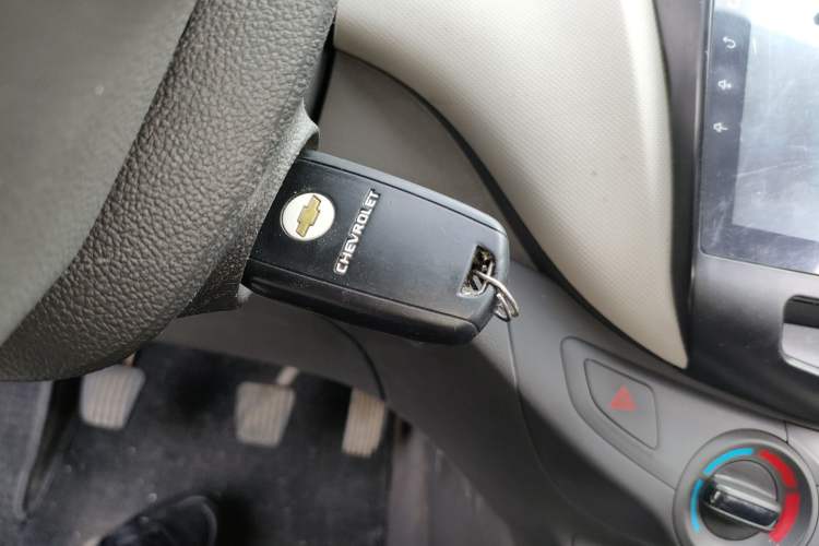 Used Chevrolet Sail 2015 Sail 3 1.5L Manual with Ideal Sunroof Edition Vehicle Key