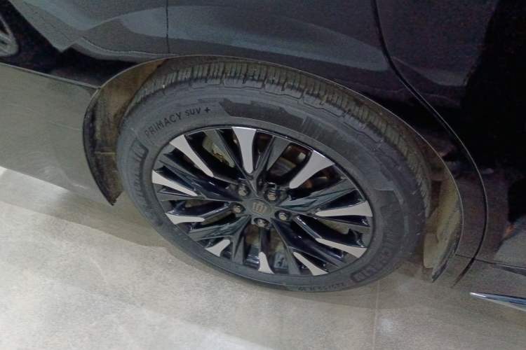 Used Toyota Vellfire 2024 Crown Dual-Engine 2.5L Ultimate Edition
