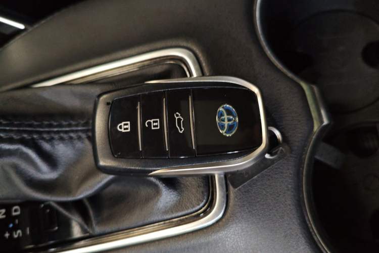 Used Toyota Venza 2022 Dual-Engine 2.5L CVT Four-Wheel Drive Supreme Edition Interior 1