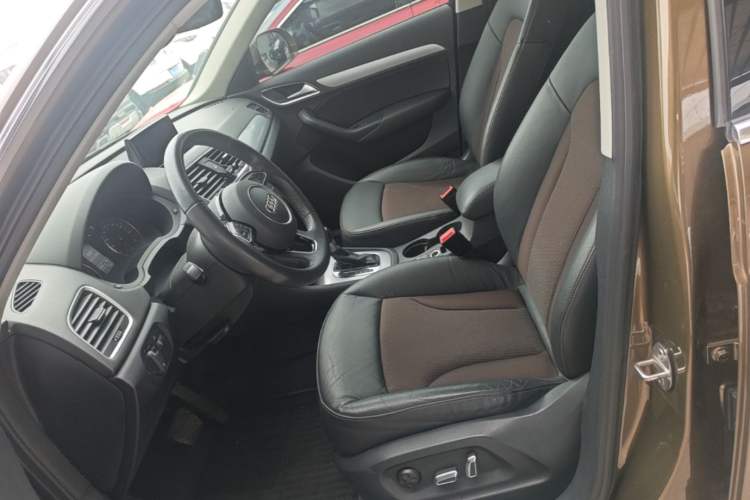 Used Audi Q3 2018 30th Anniversary Edition 30 TFSI Fashion Model Left Front Seat