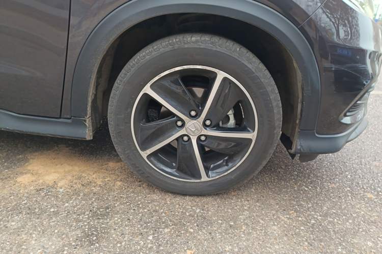 Used Honda Vezel 2020 1.5L CVT Luxury Edition
