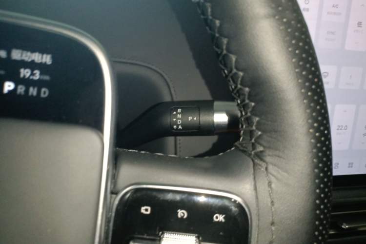 Used Li Auto L8 2023 Pro Model
