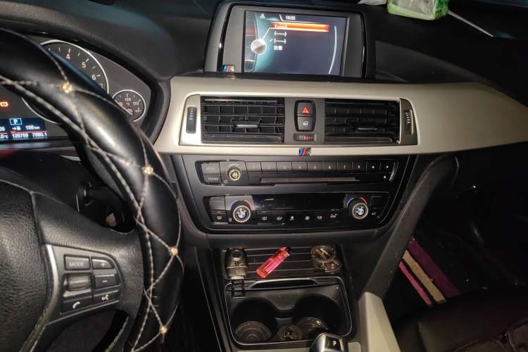 Used BMW 3 Series GT 2016 320i Fashion Model