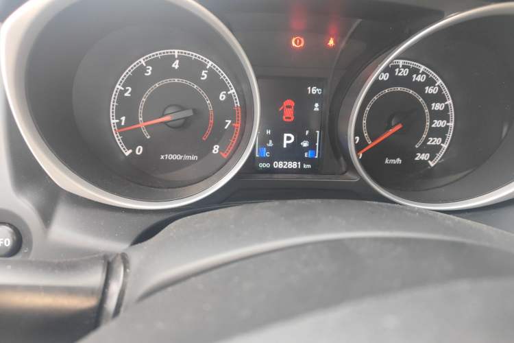 Used Mitsubishi ASX 2013 2.0L CVT 4x4 Flagship Edition Odometer Close Up