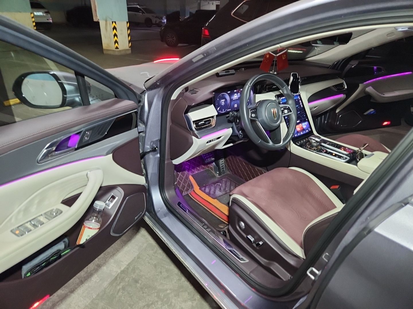 Hongqi H5 2023 2.0T Automatic Smart Connect Flagship Edition - Chinese Trim Chang — снимка 16