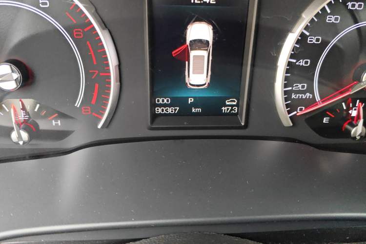 Used Haval H6 2017 Blue Label 2.0T Automatic Two-Wheel Drive Luxury Model Odometer Close Up