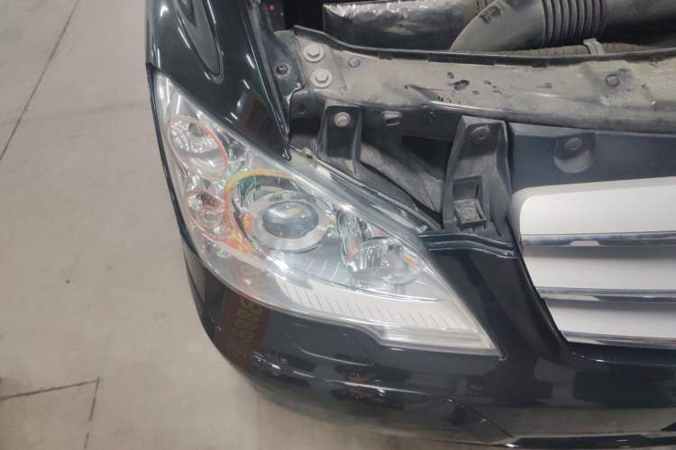 Used Mercedes-Benz Viano 2013 3.5L Haoci version Right Front Headlight