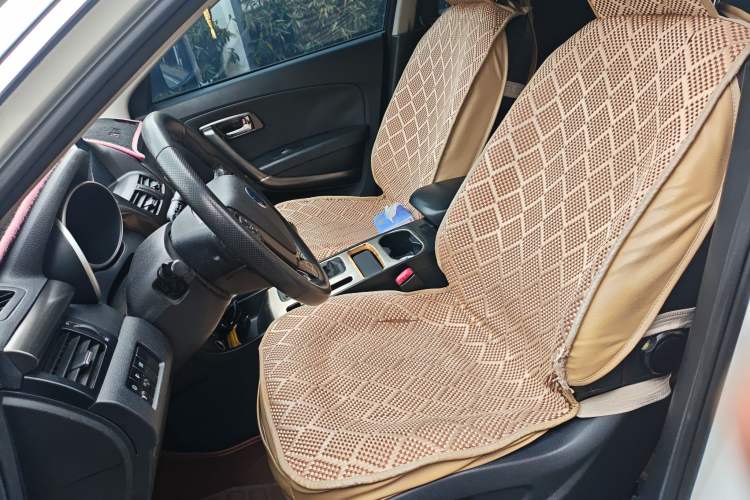 Used Bestune X80 2016 2.0L Manual Luxury Edition
