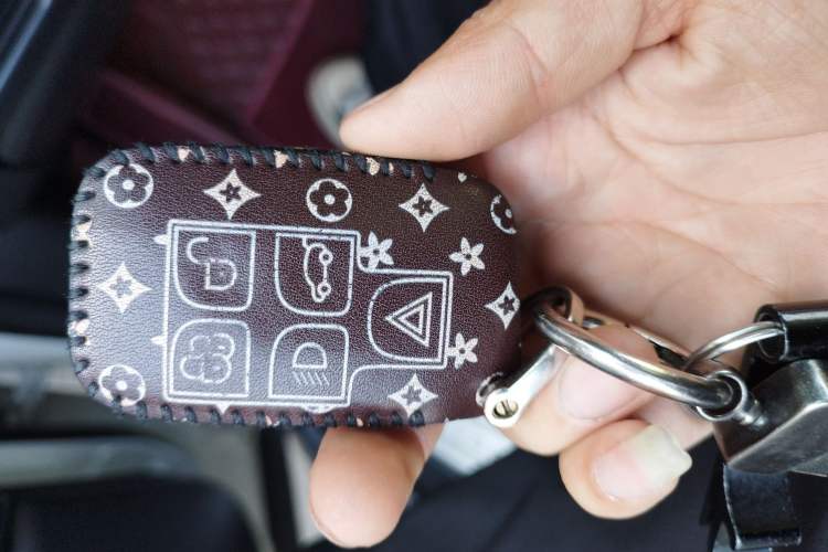 Used Land Rover Discovery Sport 2018 240 PS HSE Version Vehicle Key