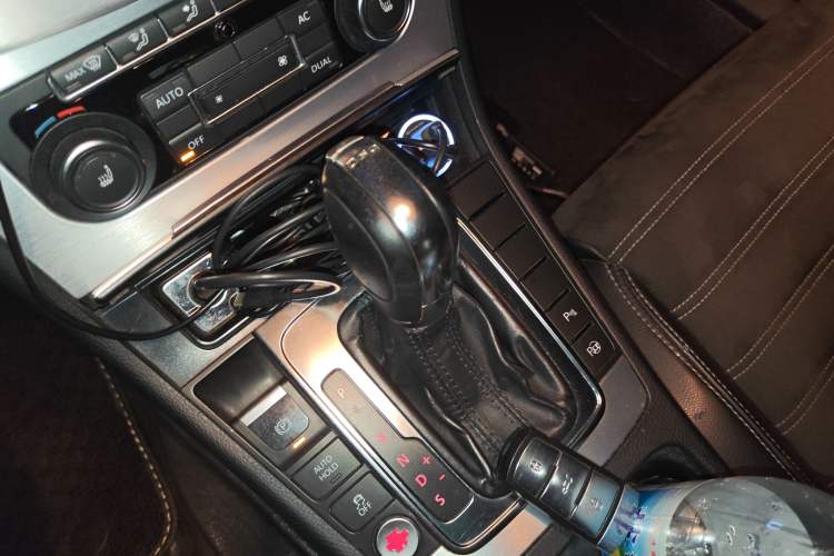 Used Volkswagen FAW-Volkswagen CC 2012 2.0 TSI Luxury Model
