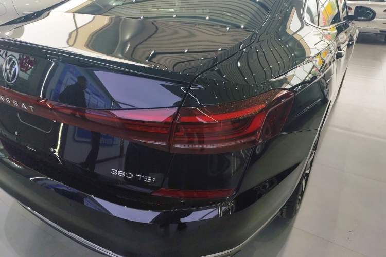 Used Volkswagen Passat 2026 Model, Outstanding 380TSI Longteng Edition