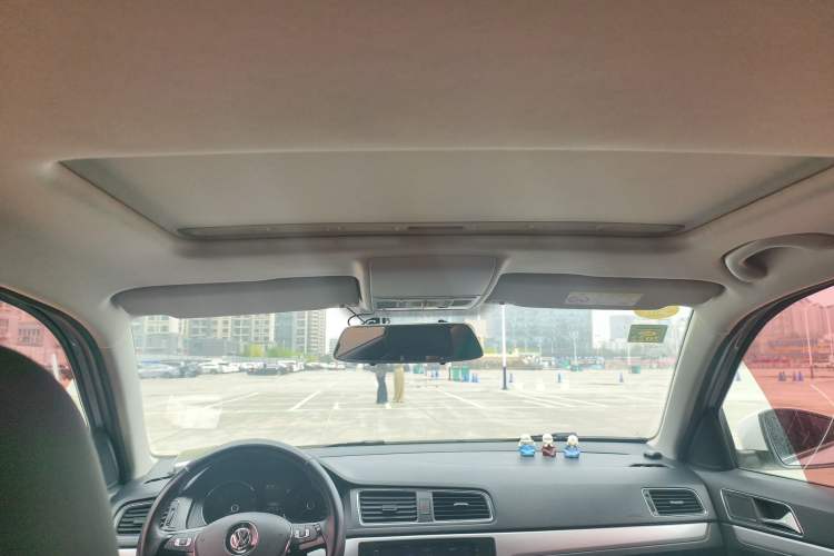 Used Volkswagen Gran Lavida 2017 180TSI DSG Comfort Edition Headliner