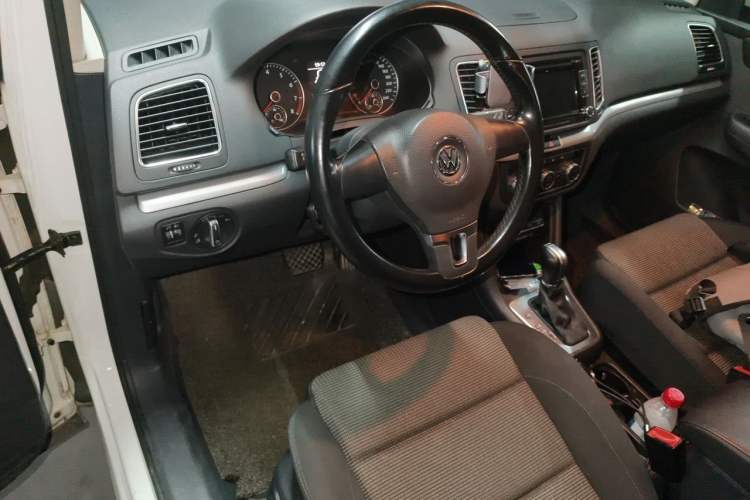 Used Volkswagen Sharan 2013 1.8TSI Comfort Model Euro IV