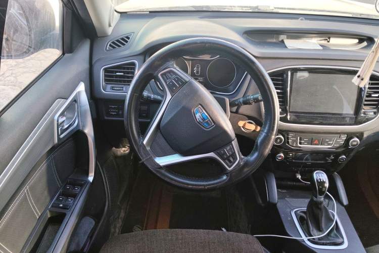 Used Geely Auto Vision X6 2016 1.8L Manual Luxury Model