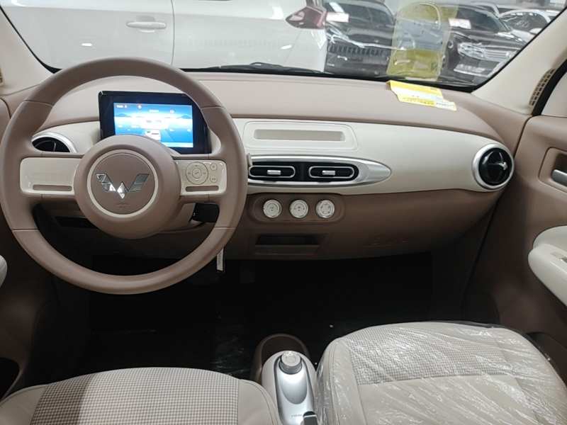 Used Wuling Hongguang MINIEV 2025 Four-Door Version Advanced Edition — 12