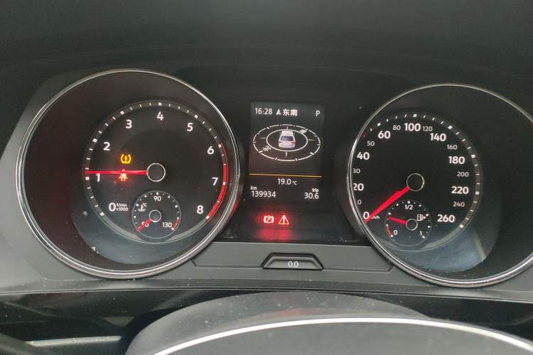 Used Volkswagen Tiguan L 2017 380TSI Automatic All-Wheel-Drive Luxury Edition Instrument Cluster