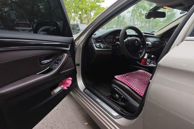 Used BMW 5 Series 2014 525Li Luxury Design Package