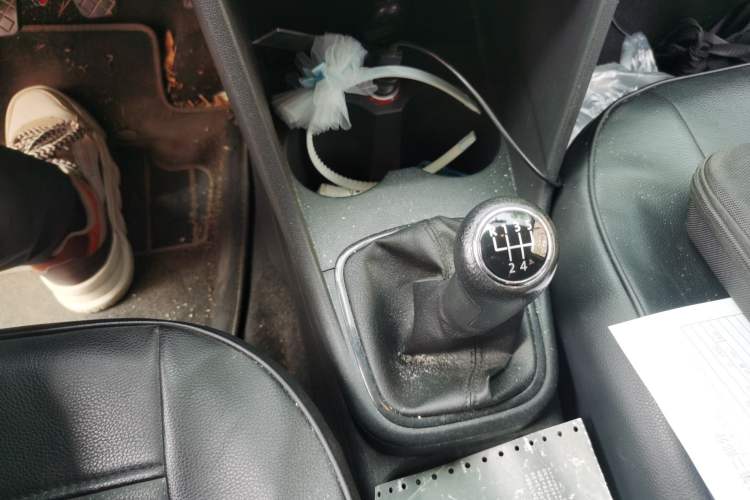 Used Volkswagen Polo 2013 1.4L Manual Fashion Edition Gear Lever