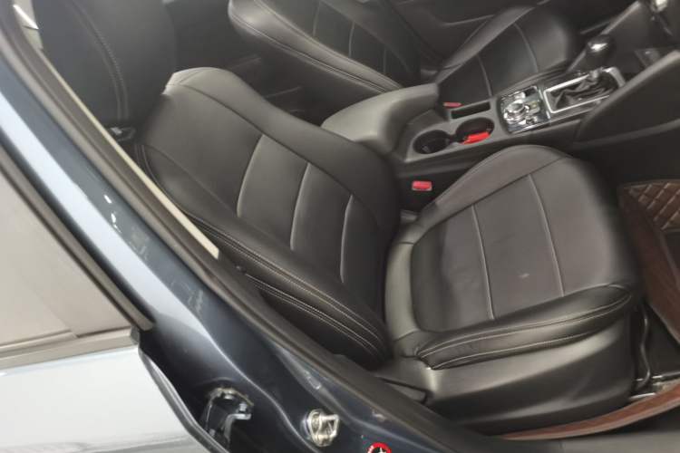 Used Mazda CX-5 2015 2.0L Automatic Two-Wheel Drive Urban Version
