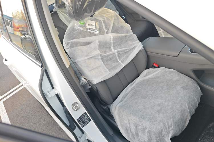 Used Hima H5 2025 Model Range-Extending Pro Right Front Seat