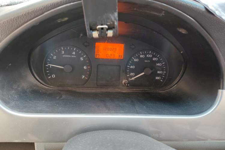 Used Wuling Rongguang 2011 1.2L Base Version