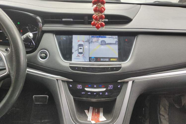 Used Cadillac XT5 2017 Anniversary Edition 25T Luxury Model
