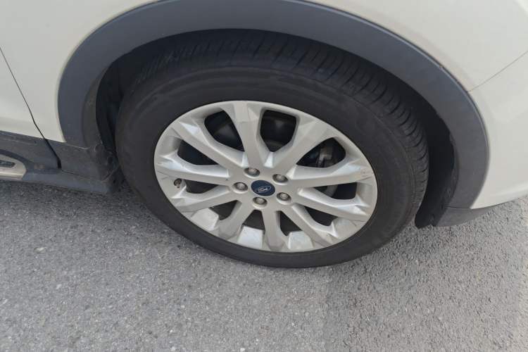 Used Ford Kuga 2015 1.5L GTDi Two-Wheel Drive Fashion Edition