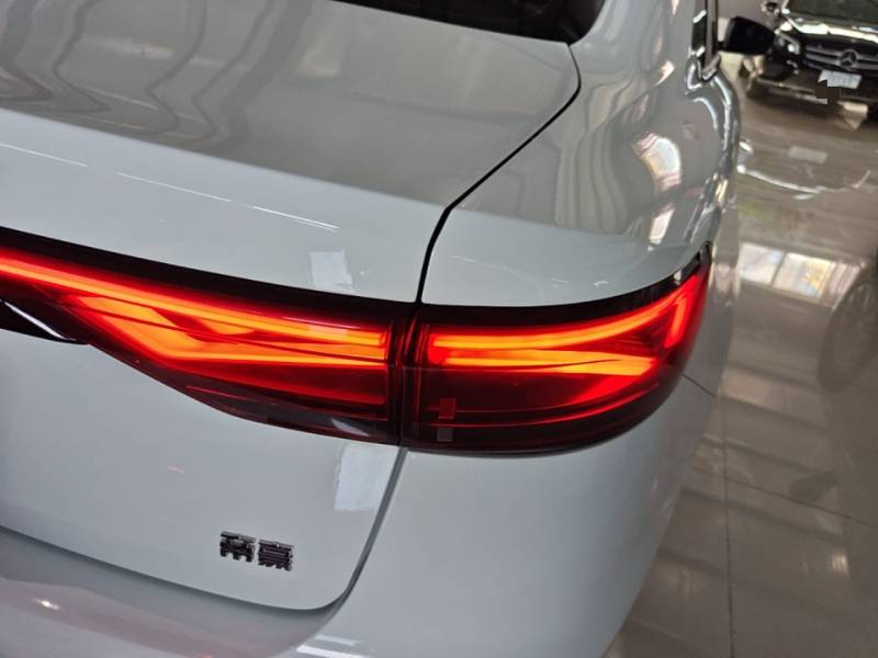 Used Geely Auto Emgrand 2022 4th Generation 1.5L CVT Luxury Model – Premium — 7