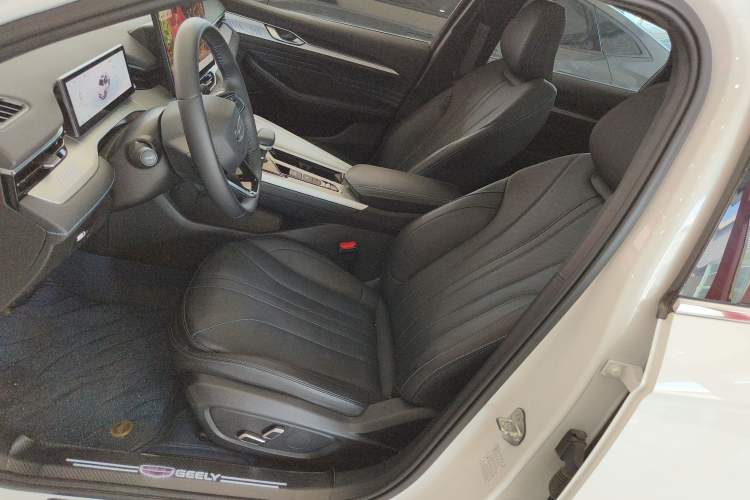 Used Geely Auto Preface 2025 Dongfang Yao 1.5TD Kunlun Edition