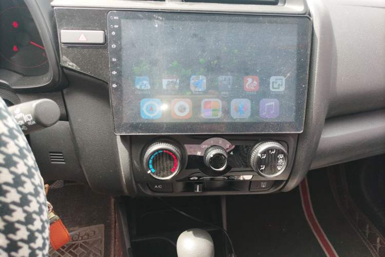 Used Honda Fit 2018 1.5L CVT Comfort Sunroof Version Audio And AC Panel