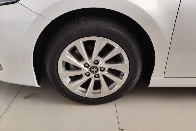 Used Toyota Camry 2021 2.0G Luxury Edition Exterior 3