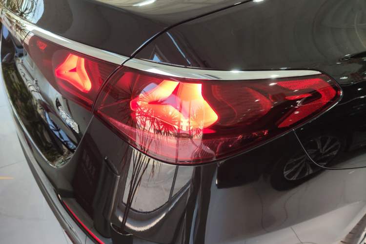 Used Mercedes-Benz E-Class 2025 E 300 L Luxury Model