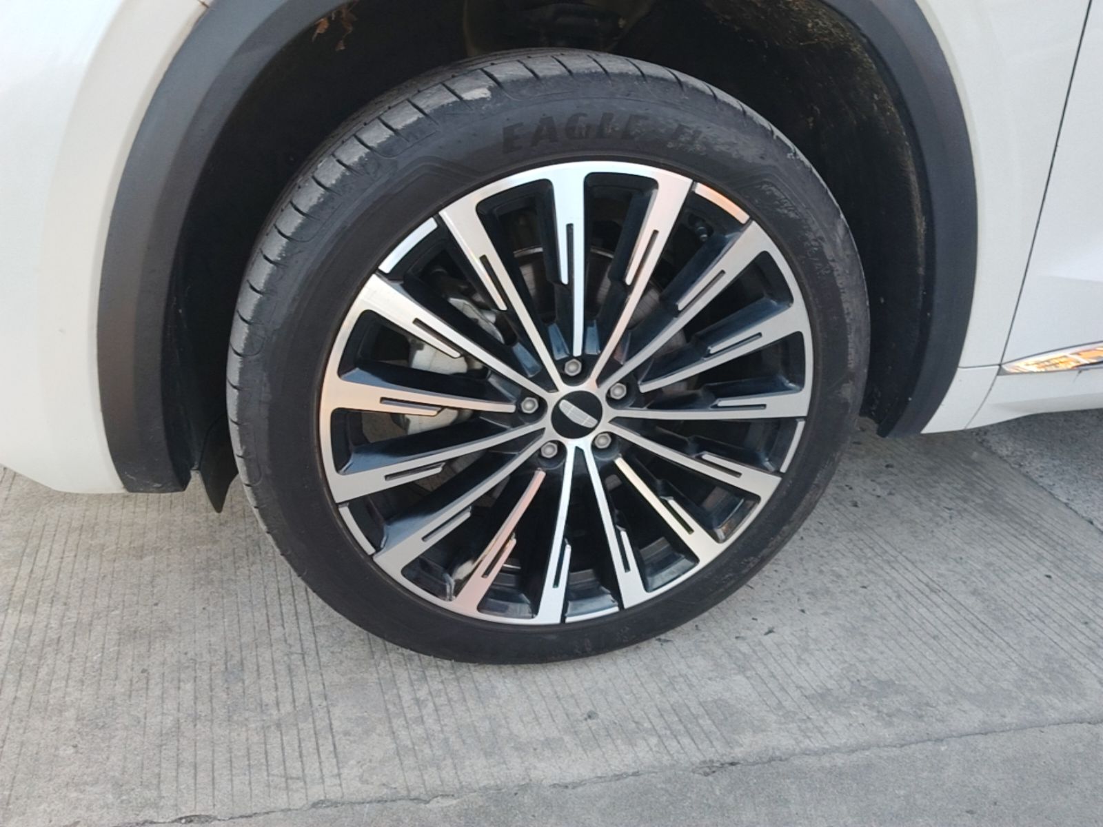 Geely Auto Monjaro L 2025 Dongfang Yao 2.0TD Automatic Lanxing Edition — снимка 10