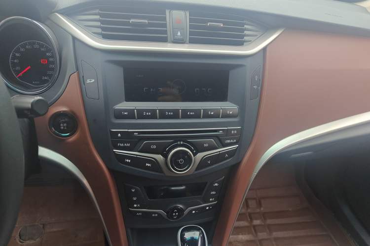 Used BYD G5 2014 1.5TID Automatic Luxury Version
