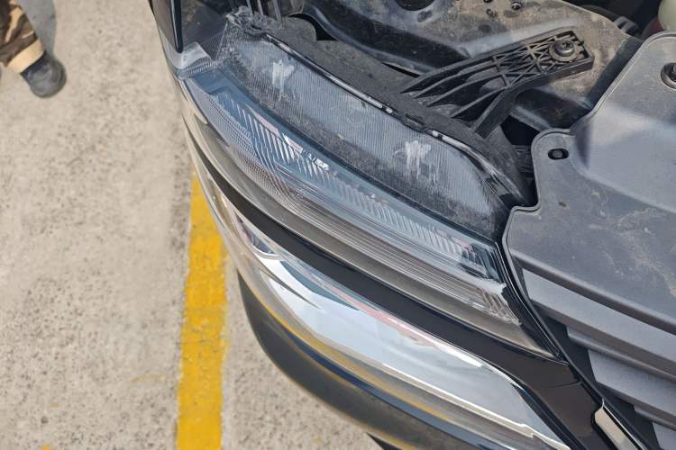 Used FORTHING Lingzhi 2023 M5L 1.6L Base Model 5 Seats Exterior 6