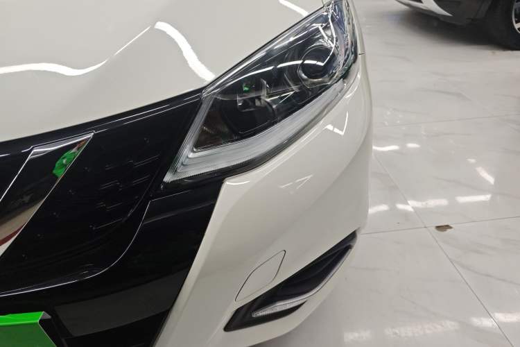 Used Nissan Tiida 2023 1.6L CVT Smart Drive Version

