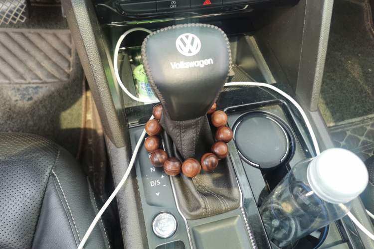 Used Volkswagen Teramont 2017 330TSI Two-Wheel-Drive Luxury Edition Gear Lever