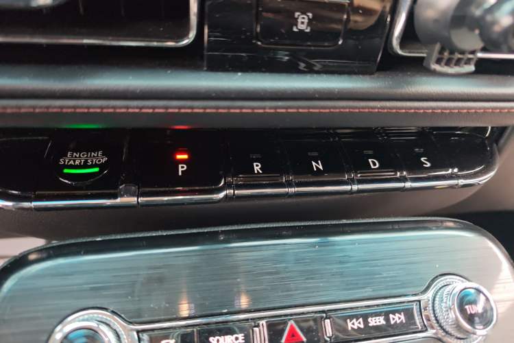 Used Lincoln Nautilus 2021 2.0T Four-Wheel Drive Luxury Edition Gear Lever