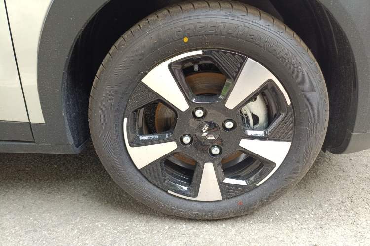 Used Wuling Bingo PLUS 2024 401 km Range 5-Seater Version
