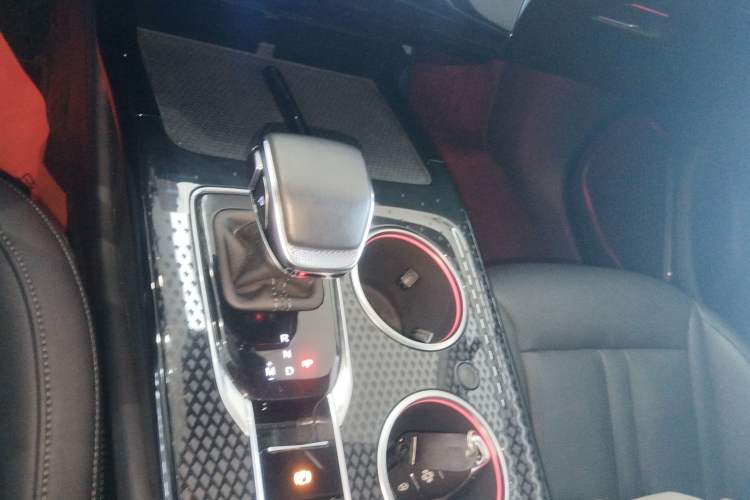 Used Hongqi HS3 2023 2.0T All-Wheel-Drive Youwei Version
