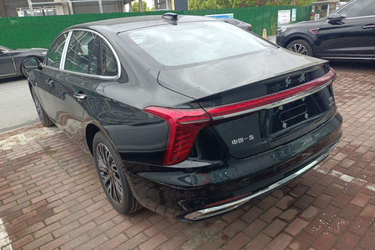 Used Hongqi H5 2025 2.0T Automatic Flag Edition – 500 000 Units Commemorative Version