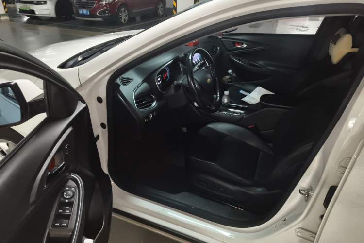 Used Chevrolet Malibu XL 2019 535T CVT Active Version Interior 3