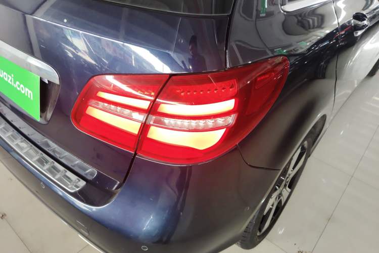 Used Mercedes-Benz B-Class 2017 B 200 Fashion Model
