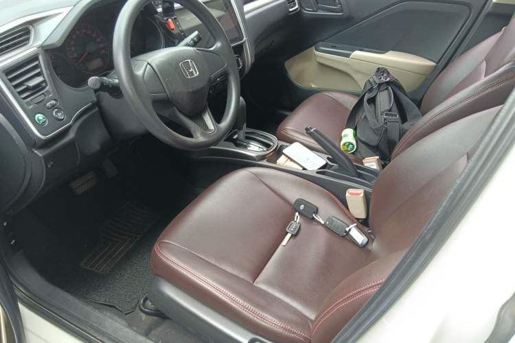 Used Honda Greiz 2016 1.5L CVT Classic Edition Left Front Seat