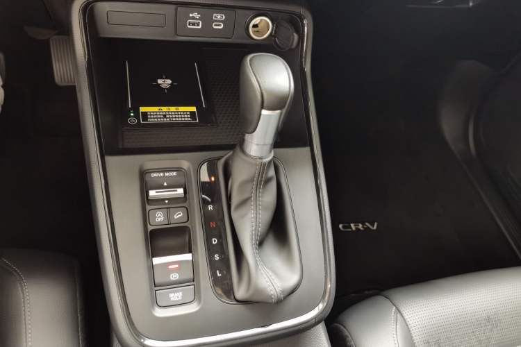 Used Honda CR-V 2024 240TURBO Two-Wheel-Drive FENGSHANG Edition 5 Seats Gear Lever