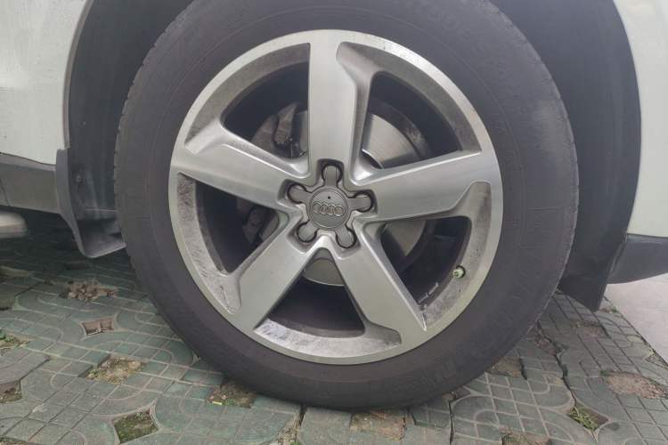 Used Audi Q5 2015 40 TFSI Comfort Model