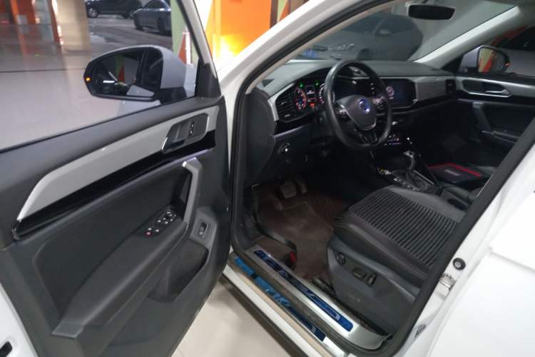 Used Volkswagen Tayron 2022 280TSI Two-Wheel Drive Luxury Smart Connectivity Version
