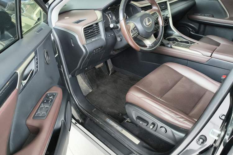 Used Lexus RX 2020 Revised Version 300 Two-Wheel Drive Comfort Edition Driver Seat