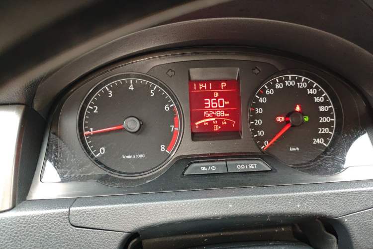 Used Volkswagen Santana 2013 1.6L Automatic Comfort Edition Instrument Cluster