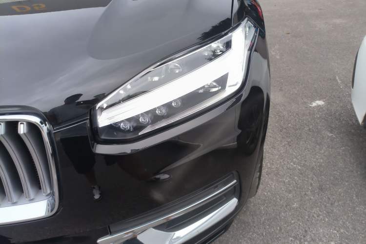 Used Volvo XC90 2022 B5 Smart Drive Luxury Edition 5 Seats
